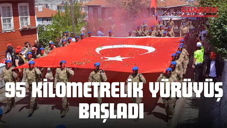 Atatürk Ve İstiklal Yolu Yürüyüşü Başladı