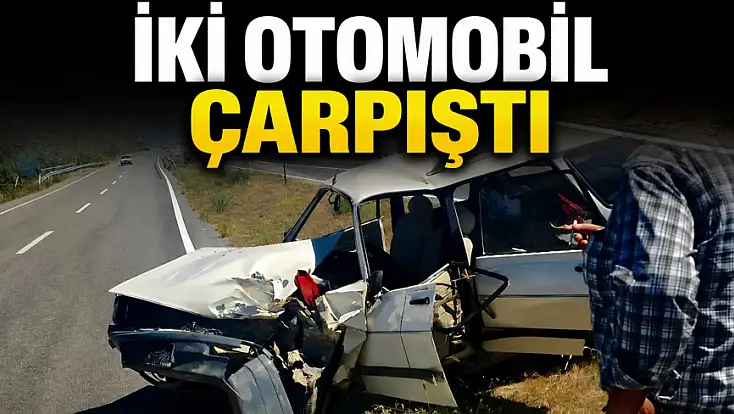 İki Otomobil Çarpıştı