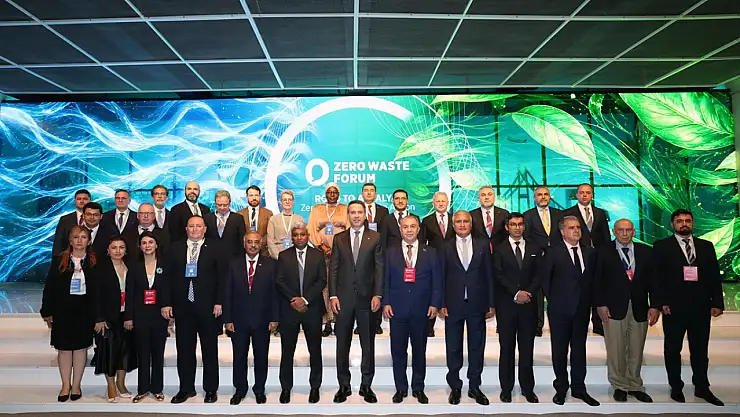 Bakan Bayraktar, Sıfır Atık Forumu'nda Enerji Verimliliğinde Uluslararası İşbirliği Çağrısında Bulundu
