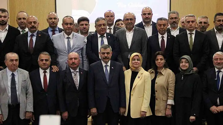Bakan Çiftçi'ye Çorum'da 'Fahri Hemşehrilik Beratı' takdim edildi