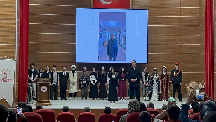 Göl Anadolu Lisesi'nde Tarih Festivali Yapıldı