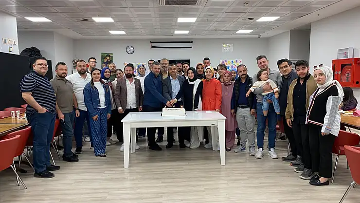 ÖZGÜDER 5. Yılını Kutladı