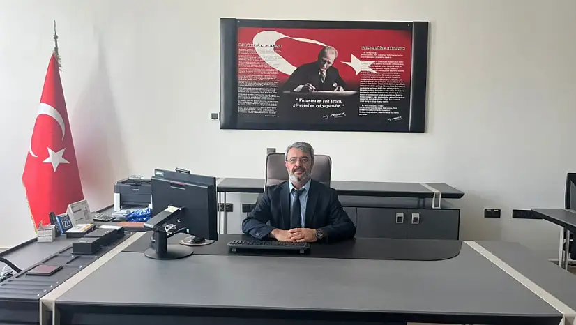36 Yıllık Öğretmen Emekliliğe Uğurlandı