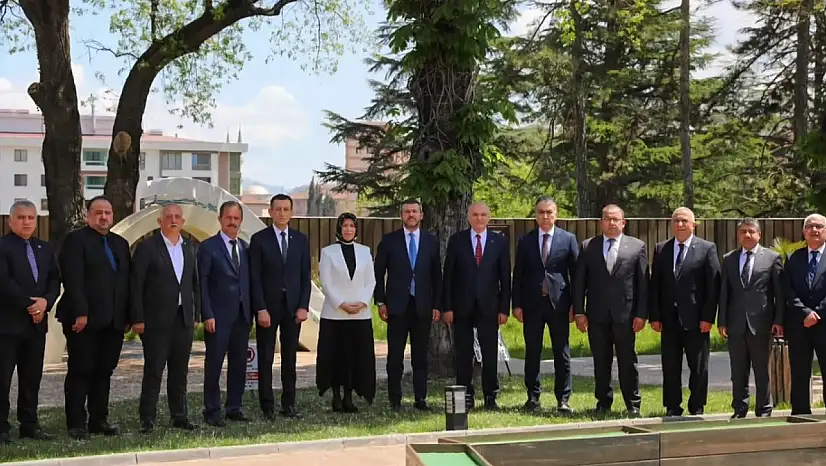 Araç Belediyesi Karabük'teki Bölgesel Kalkınma Toplantısına Katıldı