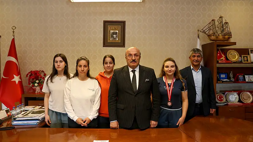 Başkan Arslan Başarılı Sporcuları Ağırladı