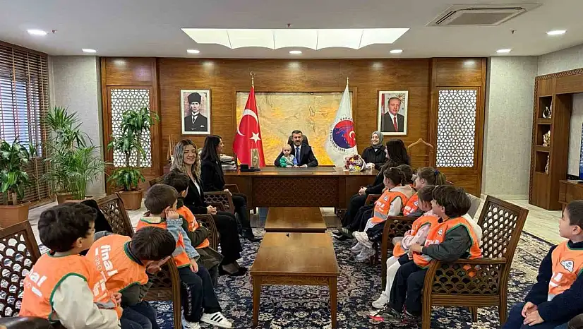 Başkan Çetinkaya öğrencileri ağırladı