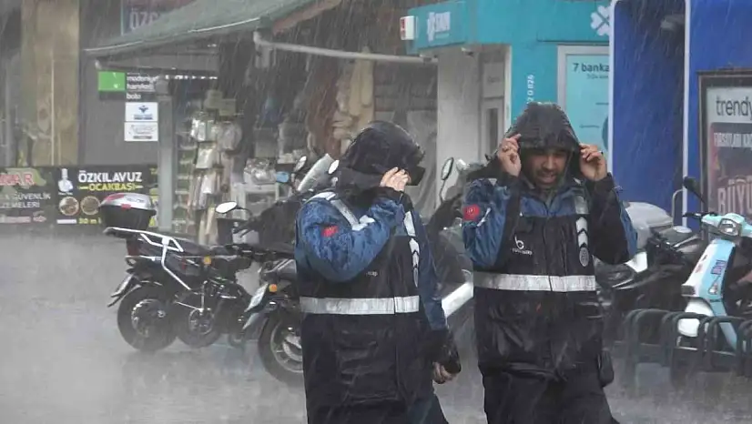 Bolu'da Kuvvetli Sağanak Hayatı Olumsuz Etkiledi