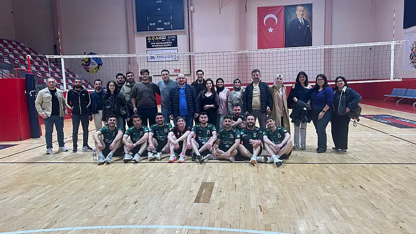 Bozkurt Voleybol Takımı Yarı Finalde