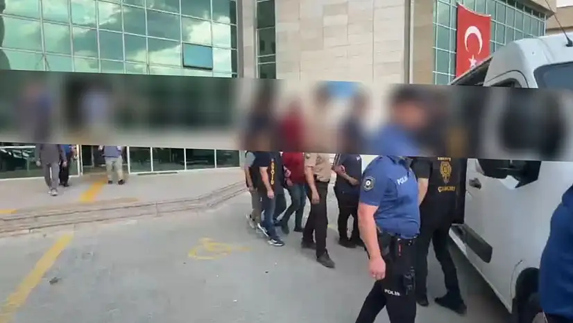 Çankırı'da polis aranan şahıslara geçit vermedi: 7 tutuklama