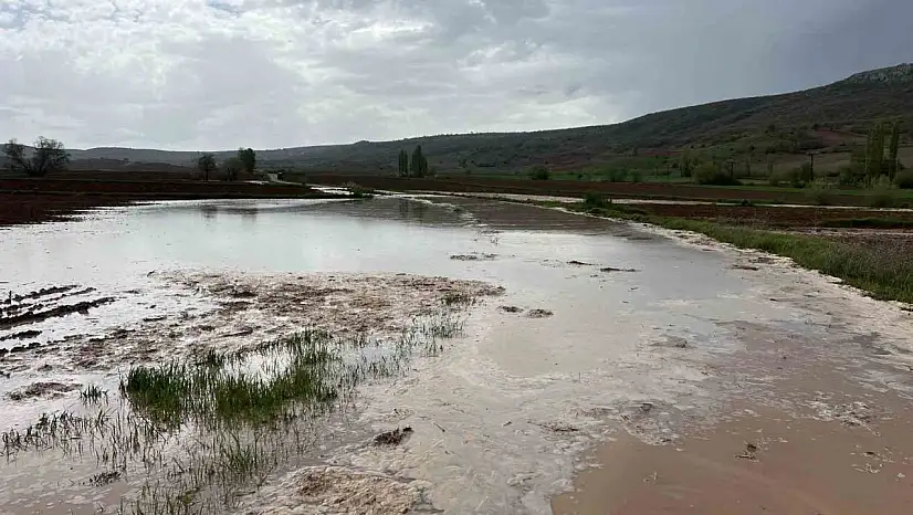 Çorum'da Sağanak Hayatı Olumsuz Etkiledi