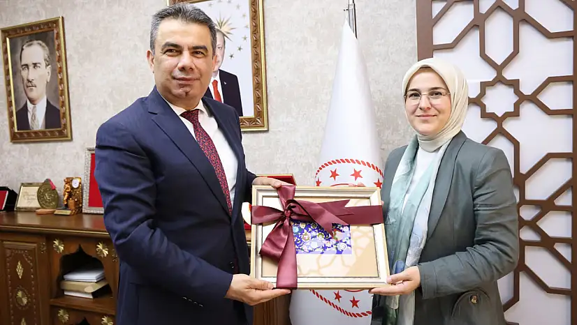 Enstitü Sosyal Genel Koordinatörü Armağan'dan Gümüş'e Ziyaret