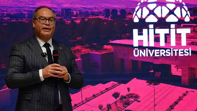 Hitit Üniversitesinde rehber öğretmenlere 'geleceğin meslekleri' anlatıldı