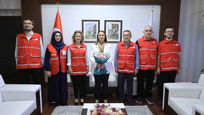 Kızılay'dan Vali Nurtaç Arslan'a teşekkür