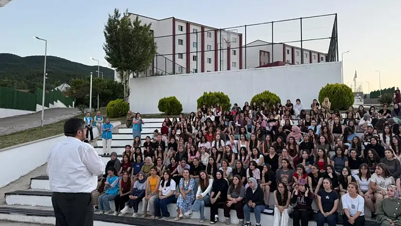Öğrenciler Sultandağı Gençlik Kampı'nda Buluştu