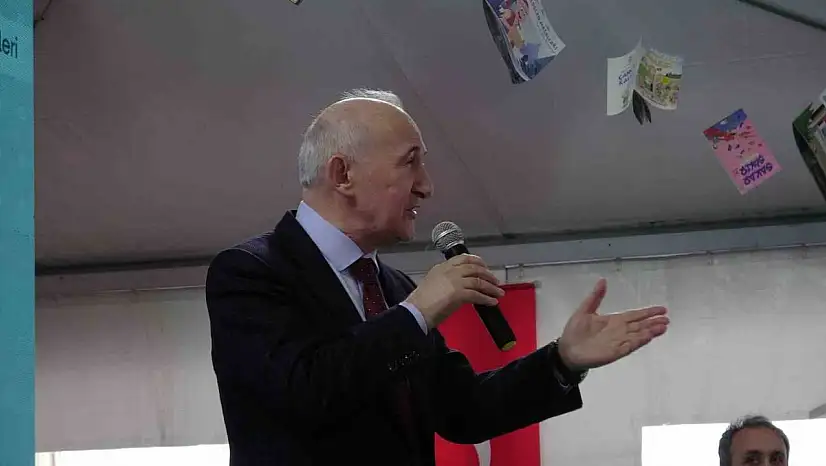 Prof. Dr. Ahmet Şimşirgil: 'Hocaya Hürmet Göstermeyen Bir Nesil Neyi Başarabilir'