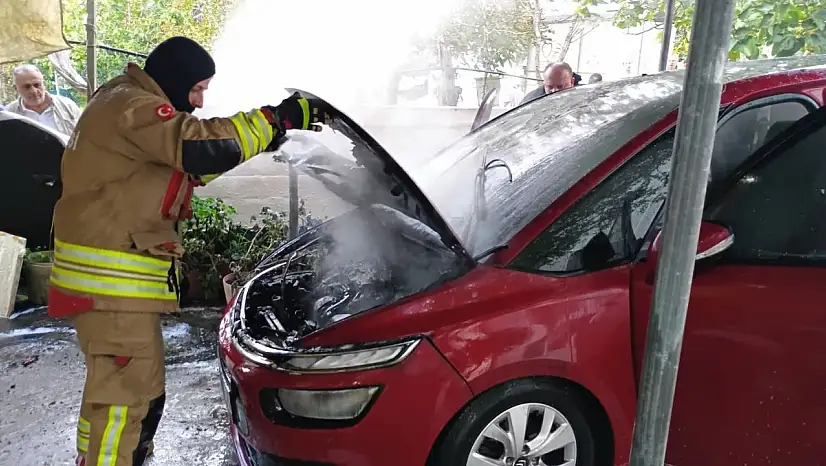 Sinop'ta aracını yıkayan sürücünün otomobili alev aldı