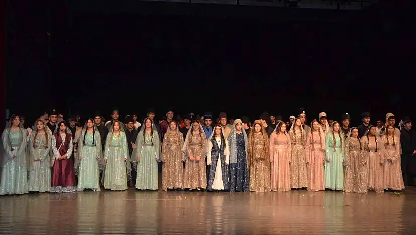 Sinop'ta Liseli Gençler Destanları Sahneye Taşıdı
