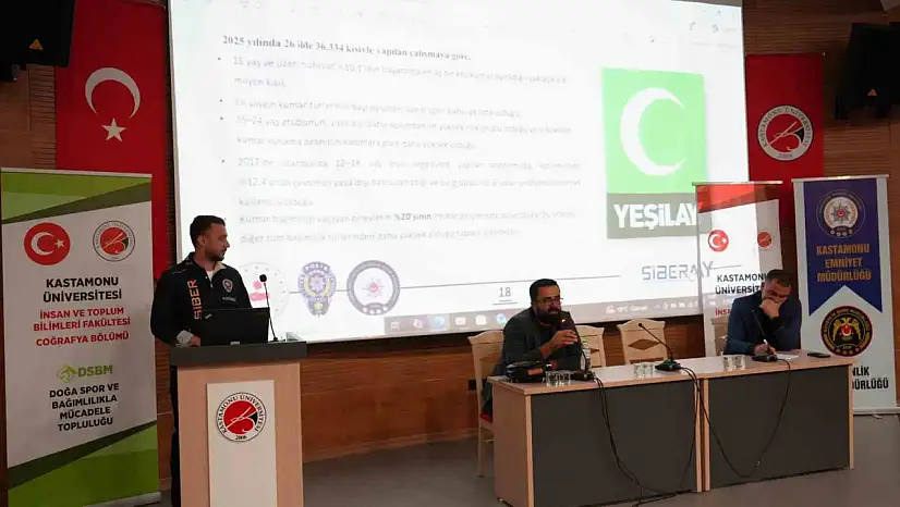 Üniversite öğrencilerine dijital dünyanın tehlikeleri anlatıldı