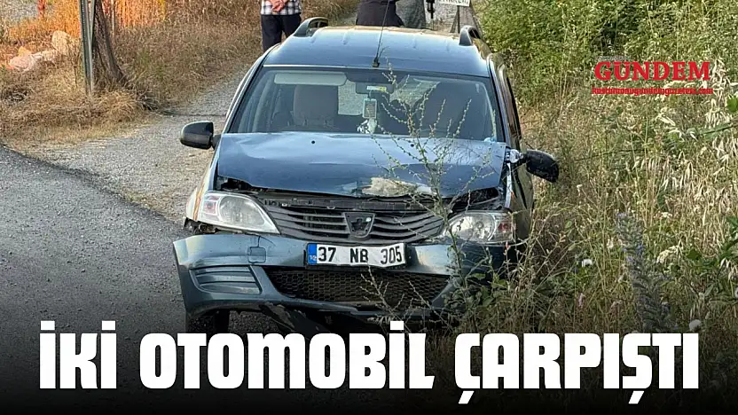İki Otomobil Çarpıştı