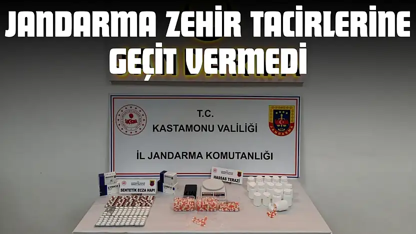 Jandarma Zehir Tacirlerine Geçit Vermedi