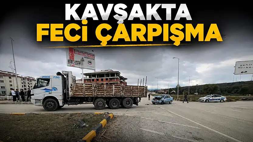 Kavşakta Feci Çarpışma