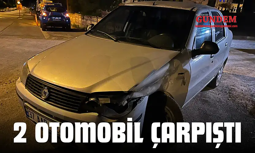 2 Otomobil Çarpıştı