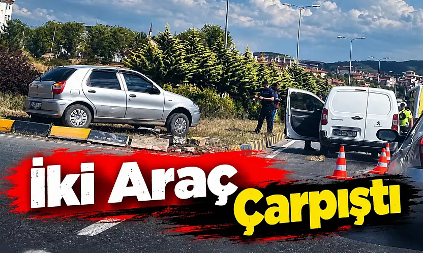 İki Araç Çarpıştı