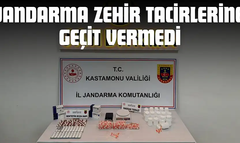 Jandarma Zehir Tacirlerine Geçit Vermedi