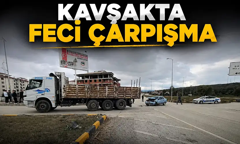 Kavşakta Feci Çarpışma