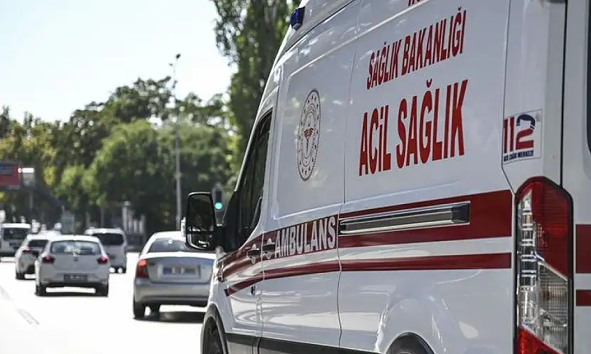 Minibüs İle Motosiklet Çarpıştı!