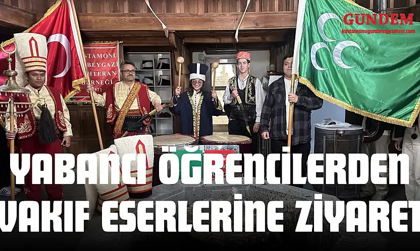 Yabancı Öğrenciler Yöresel Kıyafetler Giyip Halk Oyunu Oynadı