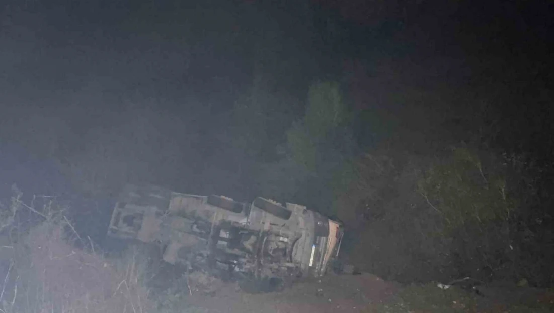 Beton Mikseri 150 Metrelik Uçuruma Yuvarlandı: 2 Yaralı