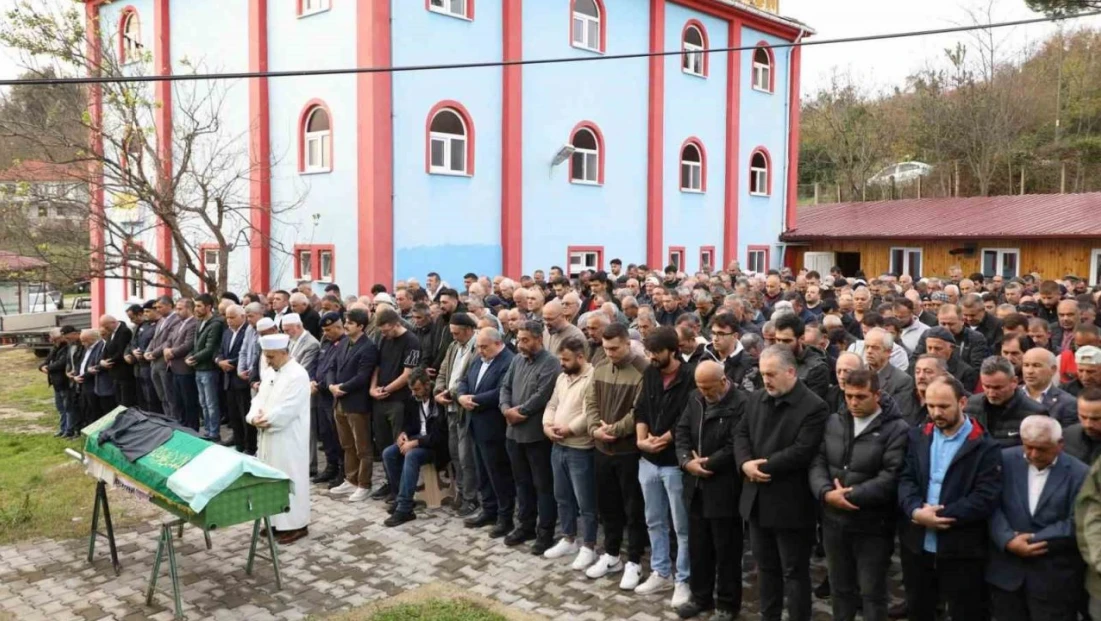 Son Yolculuğuna Uğurlandı