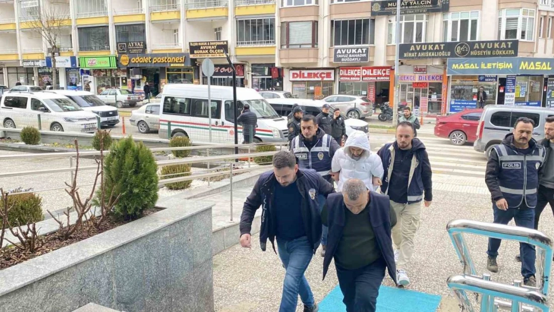 Milyonlara Liralık Vurgun Yapan Dolandırıcılara Operasyon: 7 Gözaltı