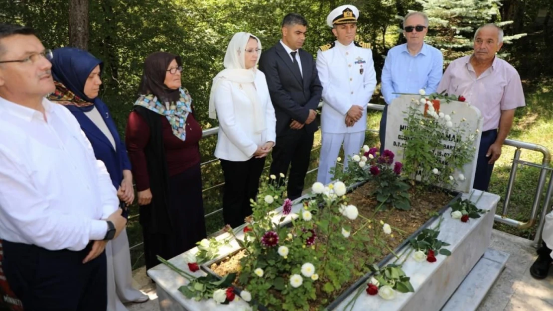 15 Temmuz şehidi kabri başında anıldı