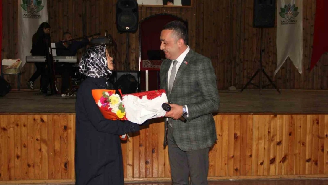 Engelli Oğlunu Kaybeden Anne, 'Yılın Annesi' Seçildi