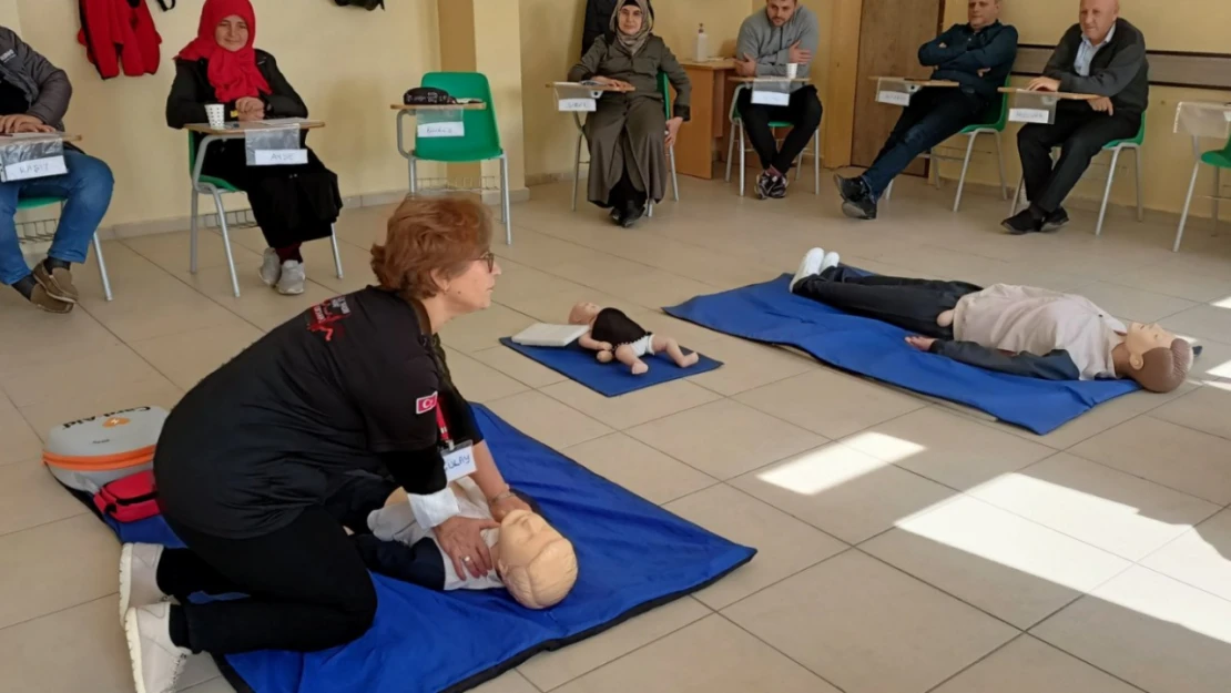 426 Bin Öğretmen İlk Yardım Eğitimi Aldı