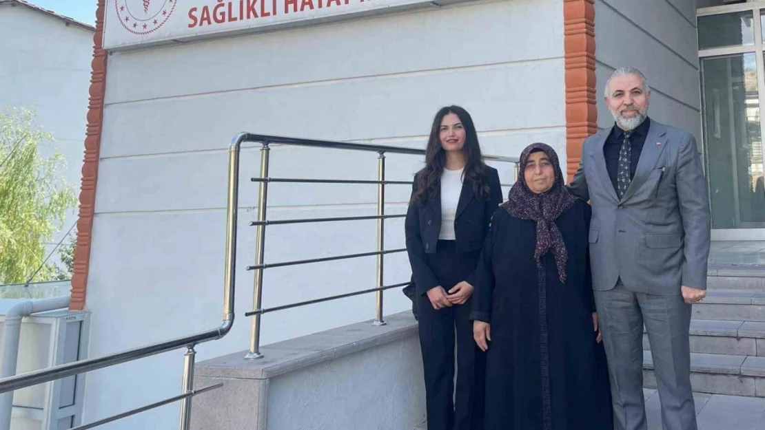 60 Yaşında Azmetti, Gittiği Sağlıklı Hayat Merkezinde 12 Ayda 27 Kilo Verdi