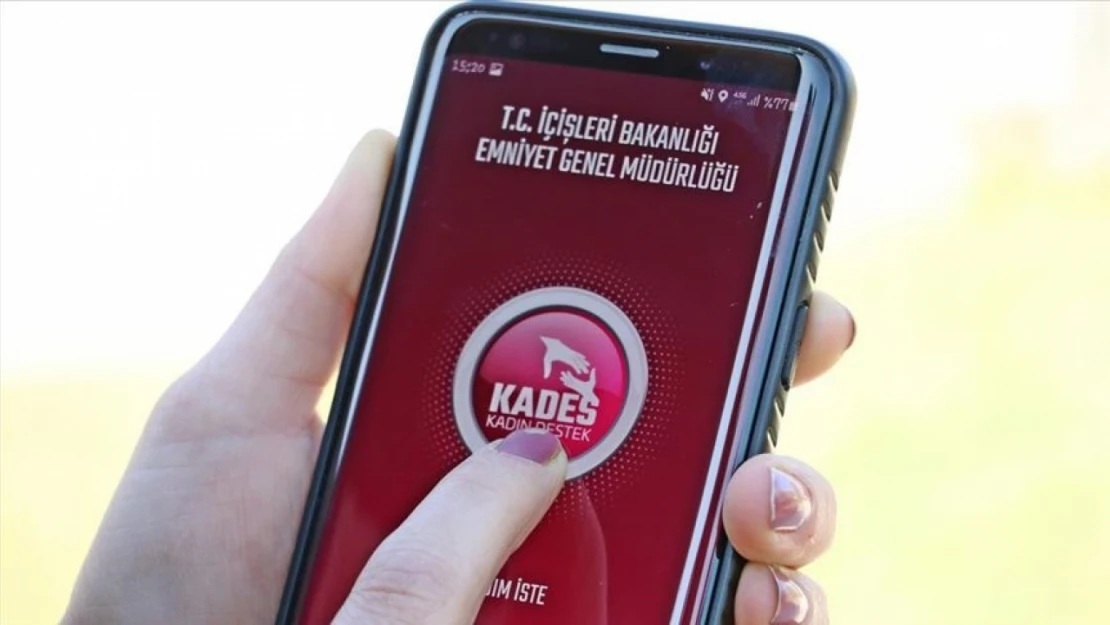 7 Milyon 830 Bin Kadın Cep Telefonuna İndirdi