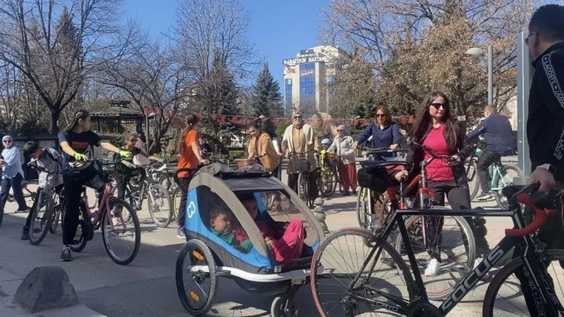 8 Mart Dünya Kadınlar Günü'nde Pedal Çevirdiler