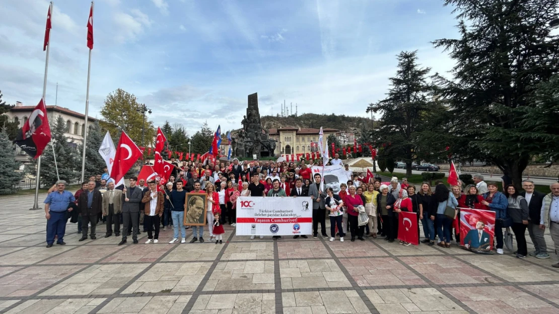 ADD, ÇYDD ve Eğitim-İş'ten 100 yıl yürüyüşü