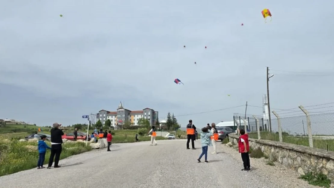 AFAD Gönüllülerinden Uçurtma Şenliği