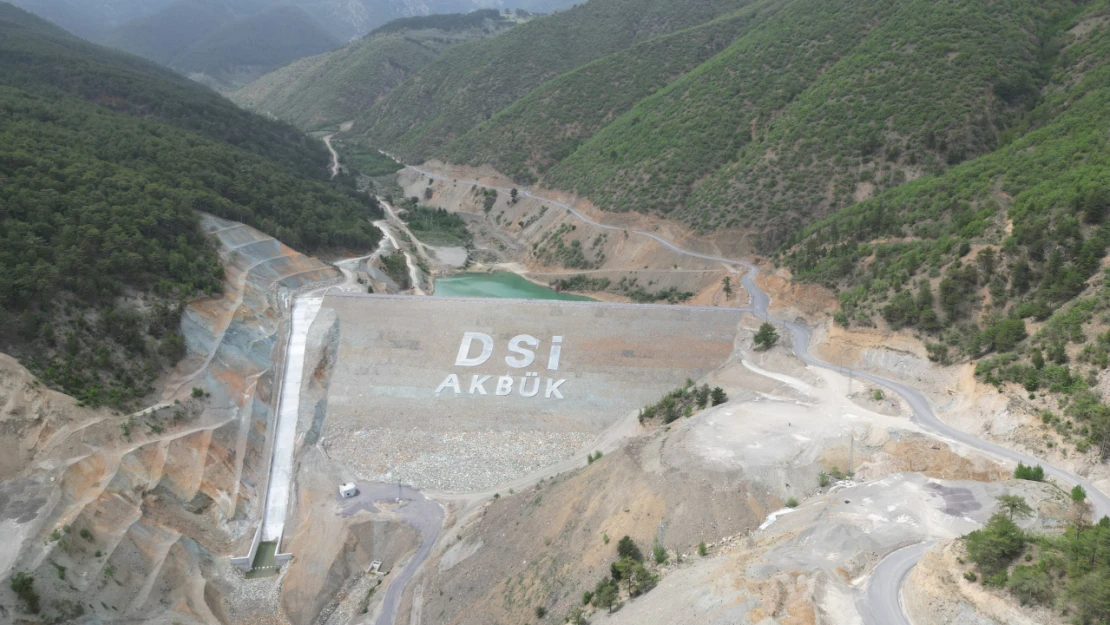 Akbük Barajı Su Tutmaya Başladı