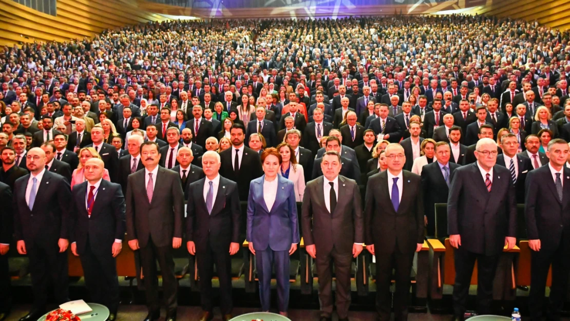 Akşener, 'beceriksiz iktidar' diyerek eleştirilerini sıraladı