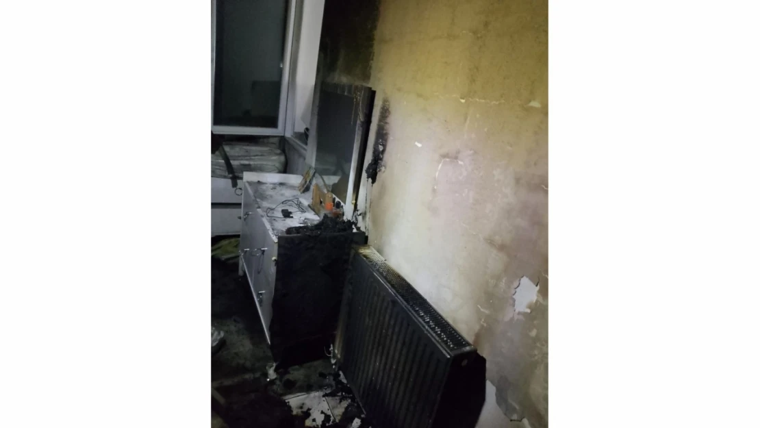 Alevlere Teslim Olan Ev Kullanılamaz Hale Geldi
