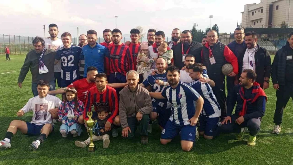 Sahada Başlayan Kavga Saha Dışına Taştı