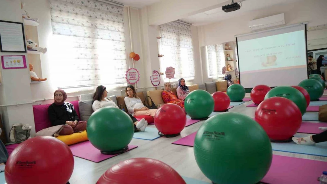 Anne Adaylarına Yol Gösteren Eğitim