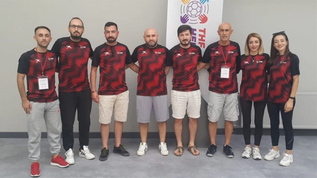 Antrenörlerimiz seminerde