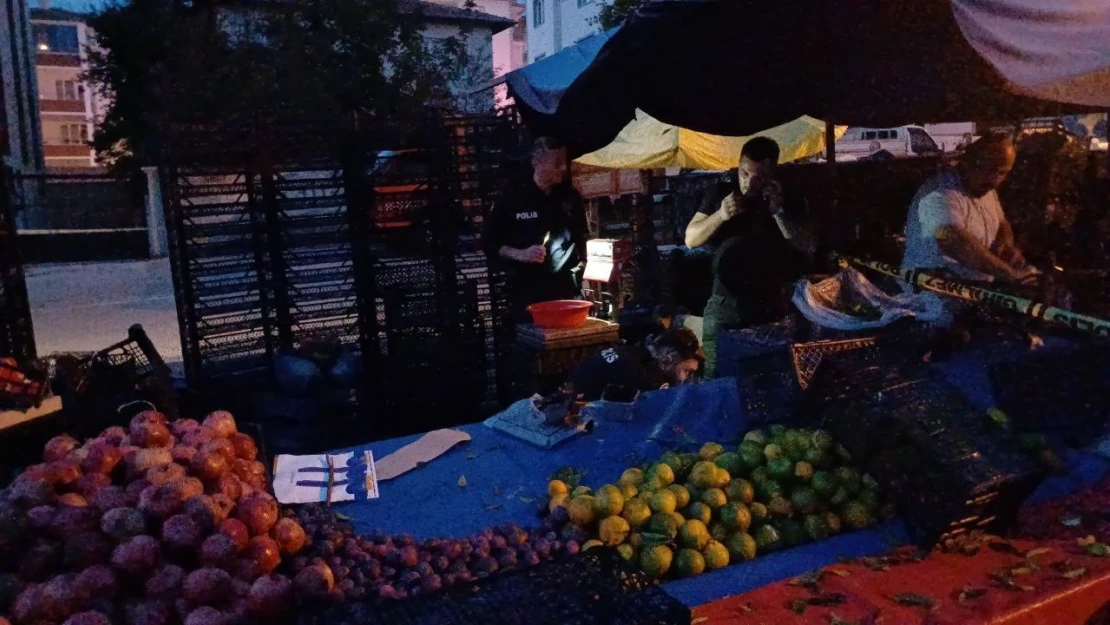 Pazarcıyı Tezgahı Başında Vurdu