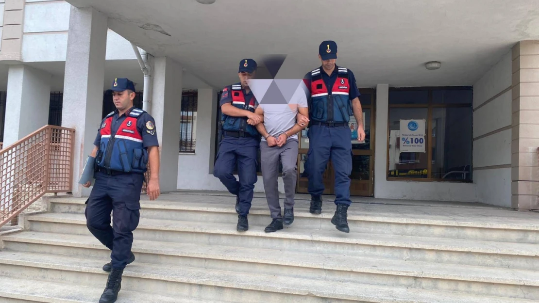 Aranması olan 3 kişi yakalandı